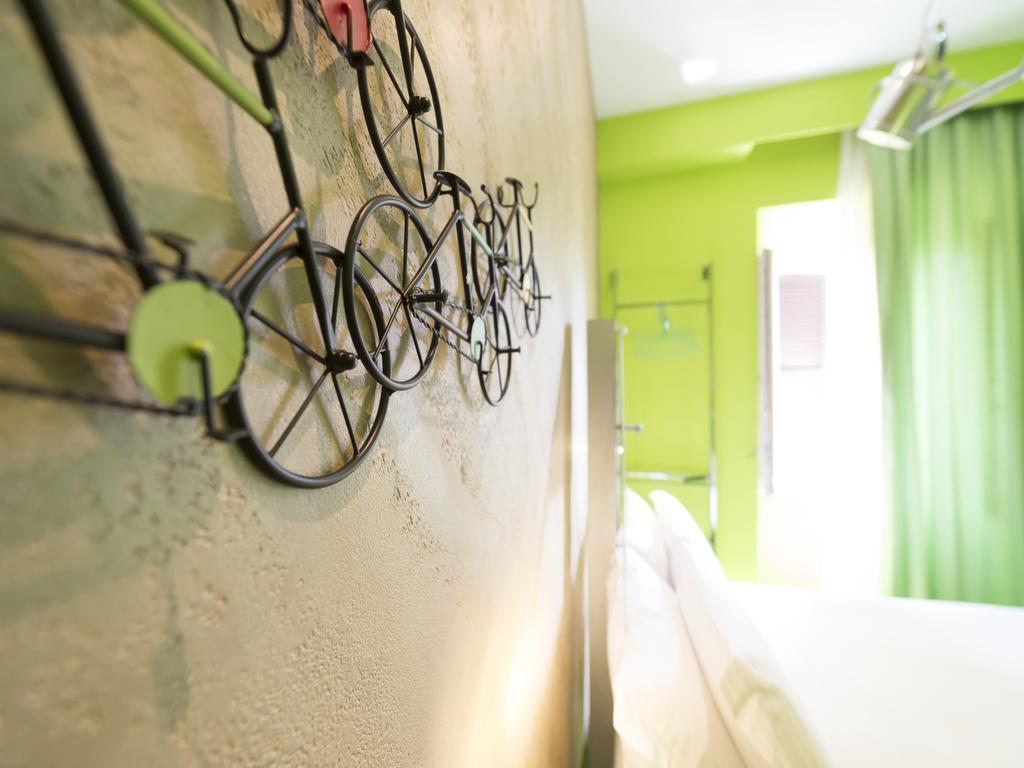 Irooms Station Pensión